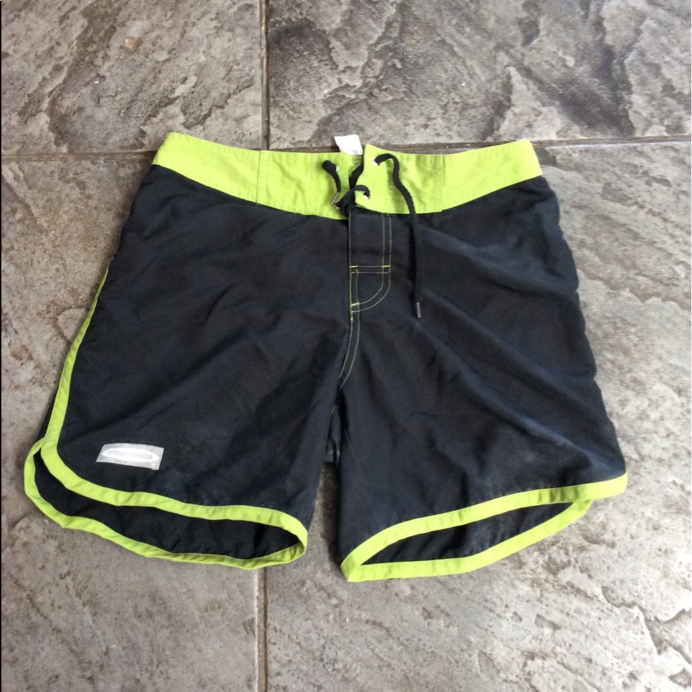 beach shorts mooloolaba